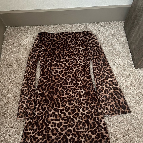 SHEIN Dresses & Skirts - Leopard Print Long Sleeve Dress
